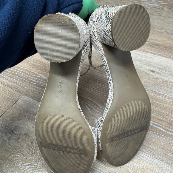 Anne Klein West Snakeskin Ankle Strap Heeled Sandals Women's Size 8 - Picture 4 of 8